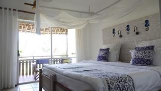 ****Bahari Beach - Bahari Beach Club